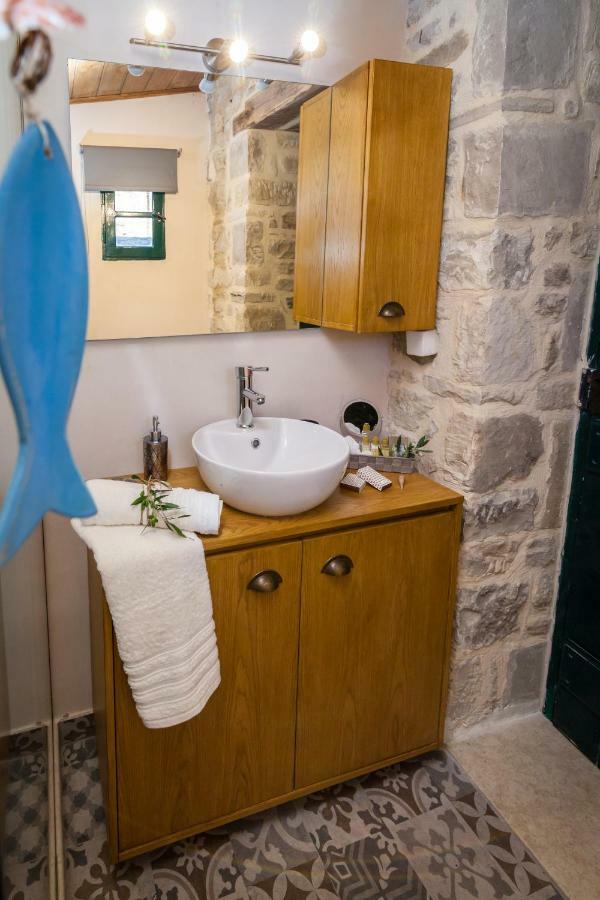 Aristidis'S Plouti Moires Guest House ภายนอก รูปภาพ